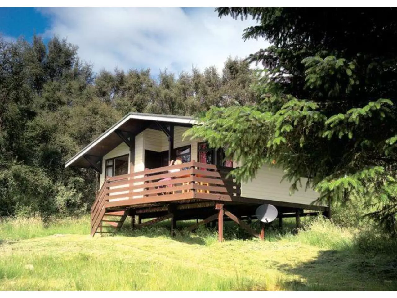 Page 4 of 8, Ancarraig Lodges