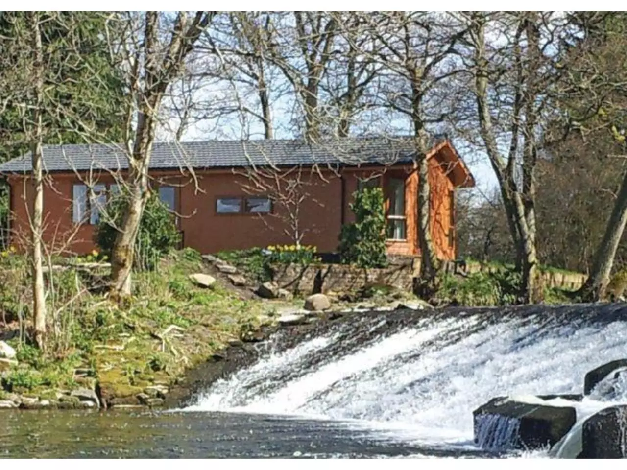Page 3 of 8, Dollar Riverside Lodges