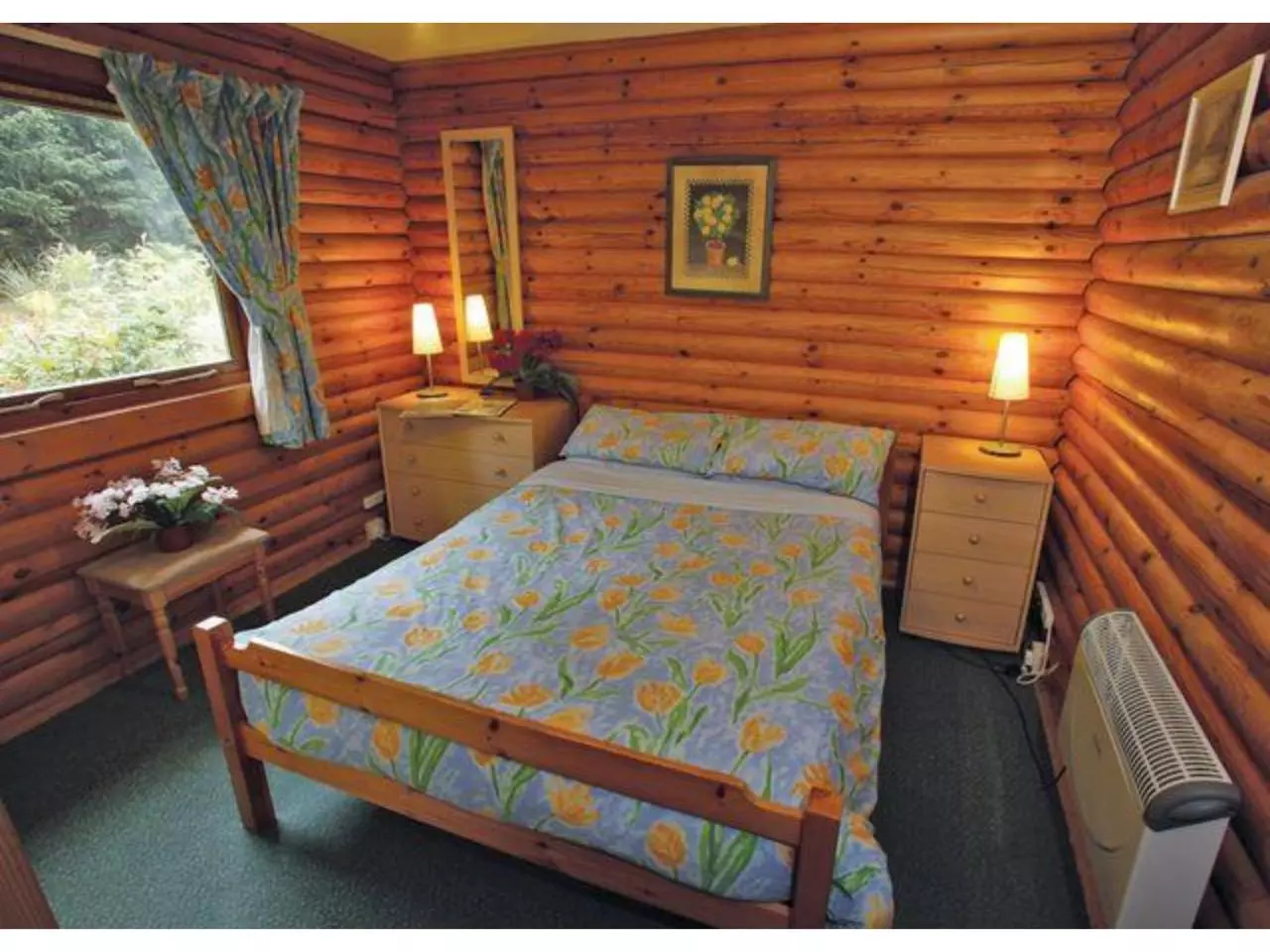 Page 4 of 8, Riverside Log Cabins