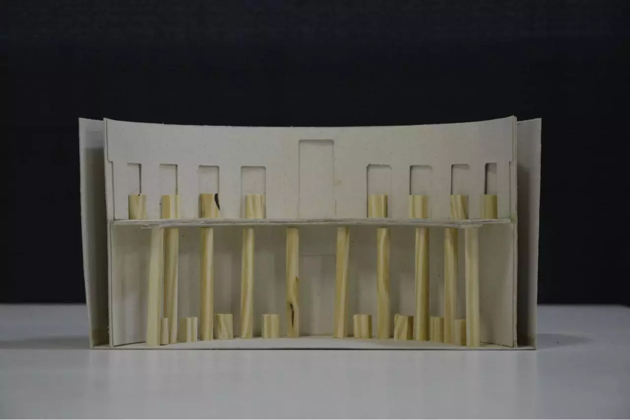Page 1 of 7, Maquete Altes Museum