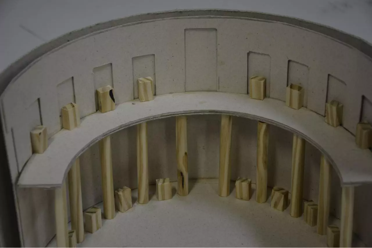 Page 3 of 7, Maquete Altes Museum